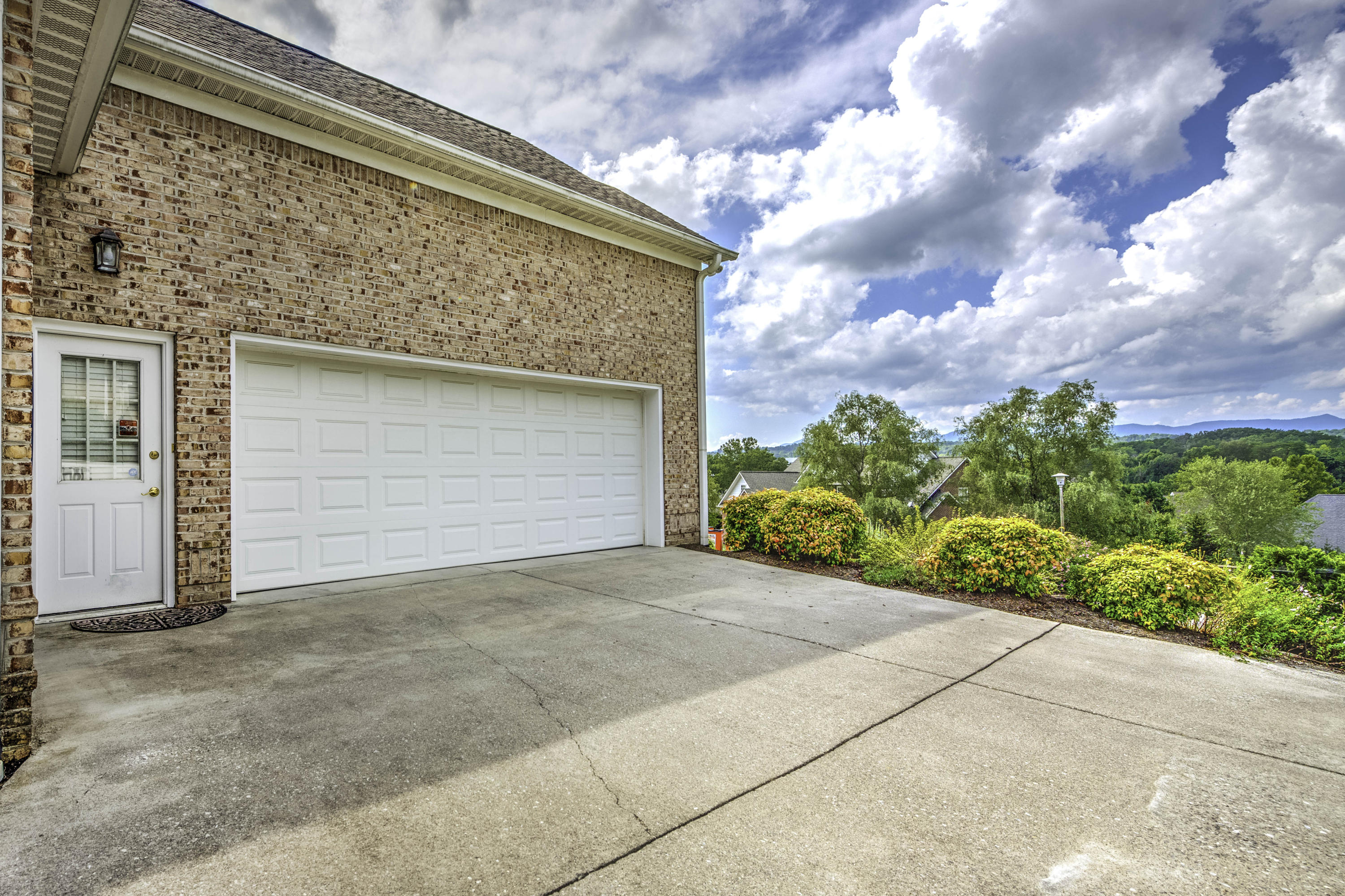 102 Dover Lane Oak Ridge, TN 37830 - Photo 6 of 34 35 (6)