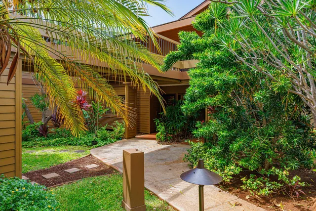 $883,900 | 50 Puu Anoano Street, Unit 3405, Lahaina, HI 96761