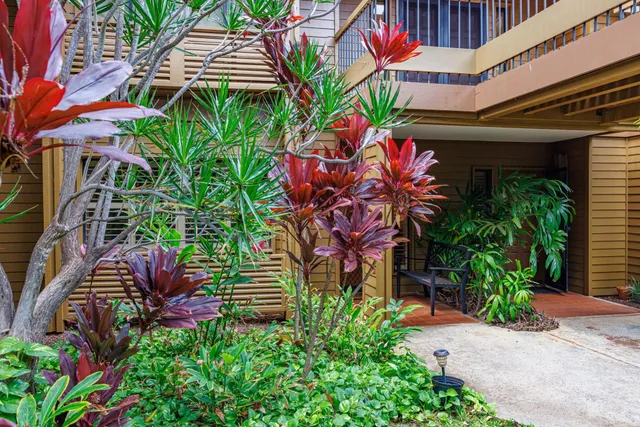 $883,900 | 50 Puu Anoano Street, Unit 3405, Lahaina, HI 96761