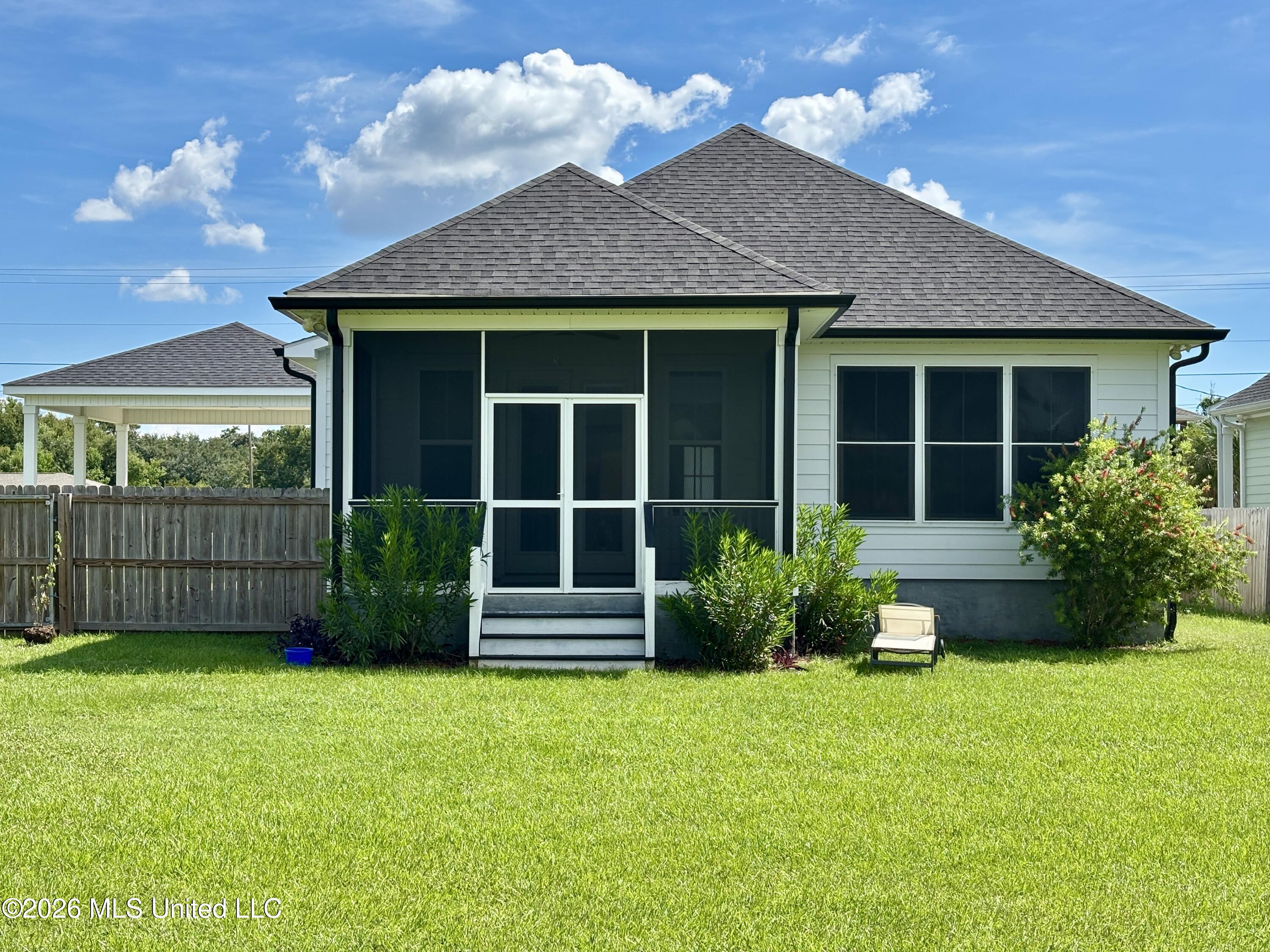 215 White Harbor Road Long Beach, MS 39560 - Photo 2 of 31 IMG_8538