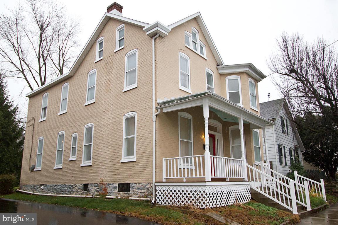 317 South Broad Street Lititz, PA 17543 - Photo 3 of 59 Gallery Image 3