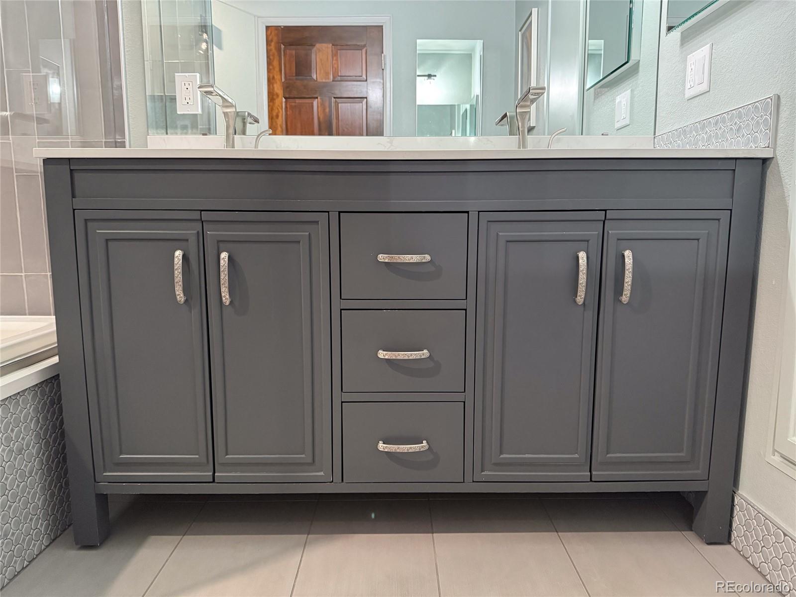 6364 South Grape Court Centennial, CO 80121 - Photo 24 of 47