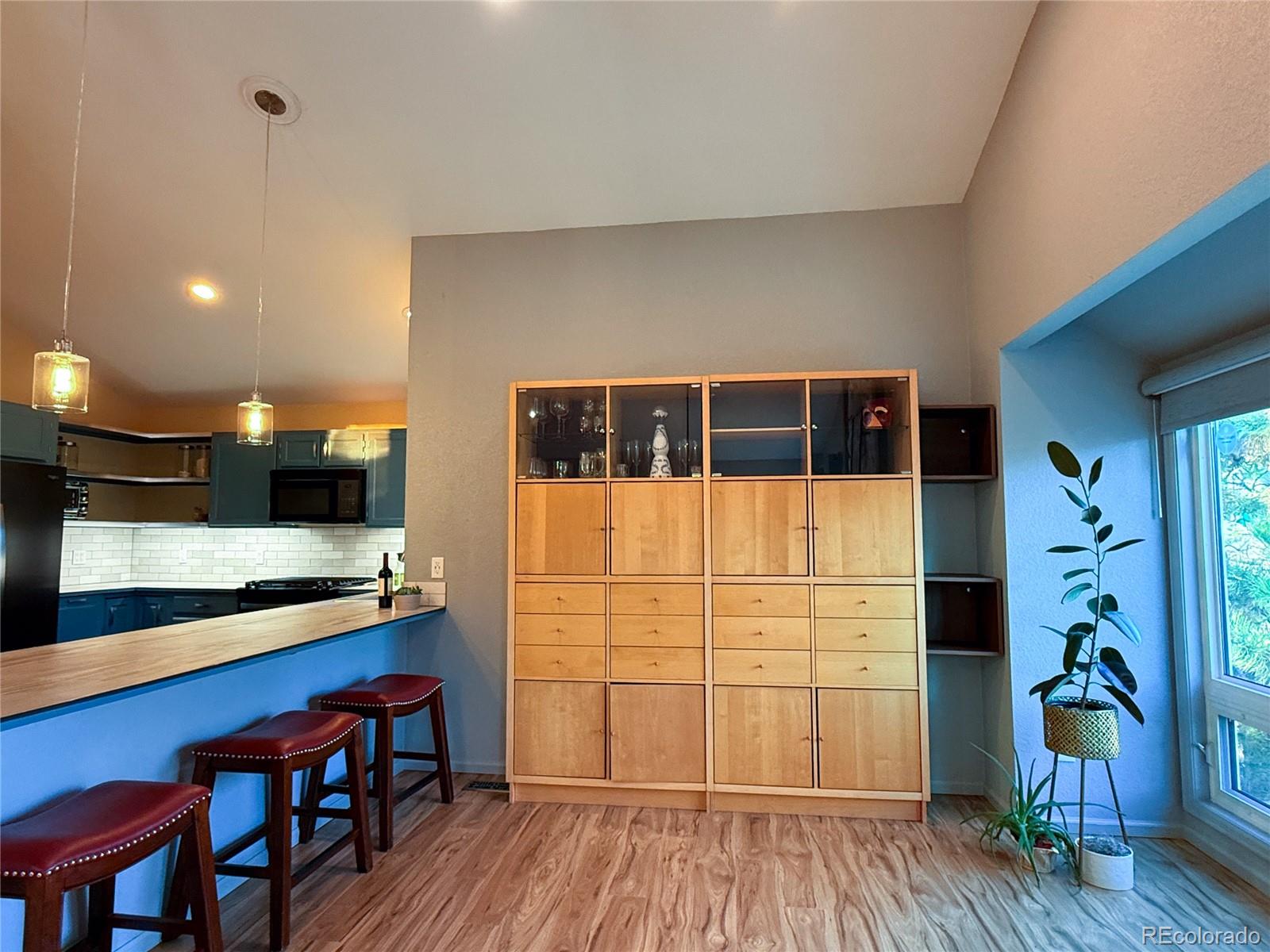 6364 South Grape Court Centennial, CO 80121 - Photo 7 of 47