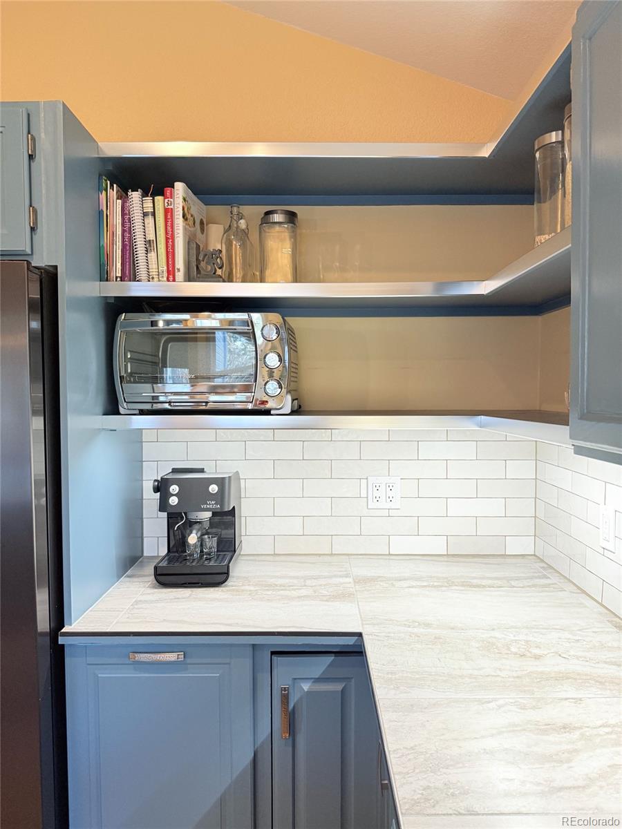 6364 South Grape Court Centennial, CO 80121 - Photo 10 of 47