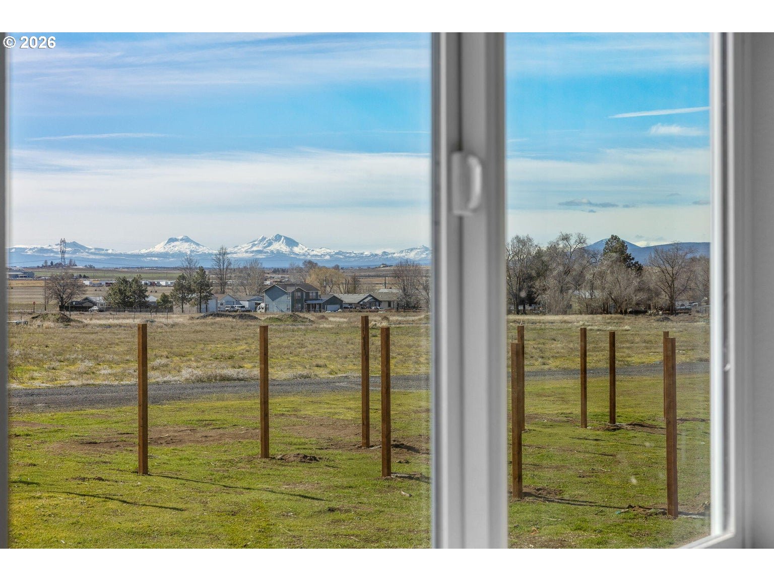 518 Southwest 6th Street Madras, OR 97741 - Photo 12 of 19 a view of ocean from a terrace