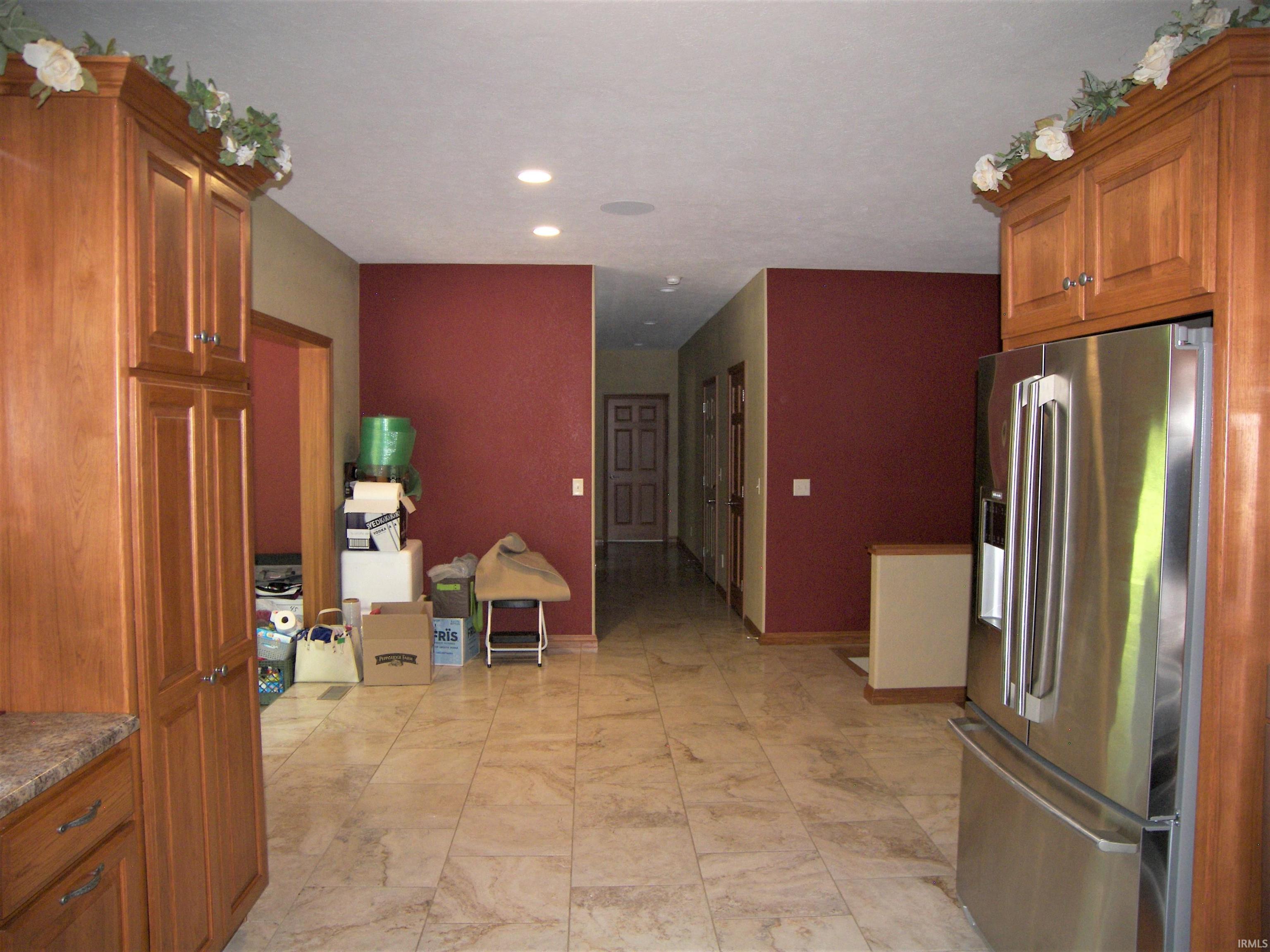 2065 North Fox Farm Road Warsaw, IN 46580 - Photo 12 of 36 Gallery Image 12