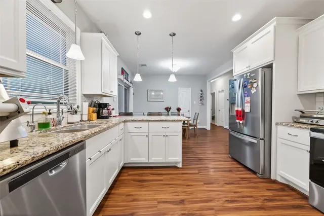 $899,000 | 6702 South Mallard Drive, Fulshear, TX 77441