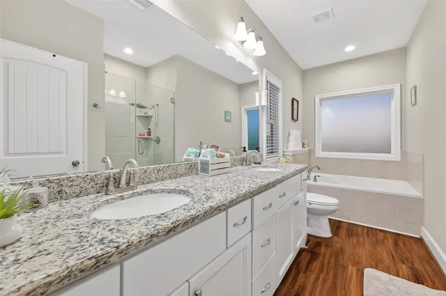 $899,000 | 6702 South Mallard Drive, Fulshear, TX 77441