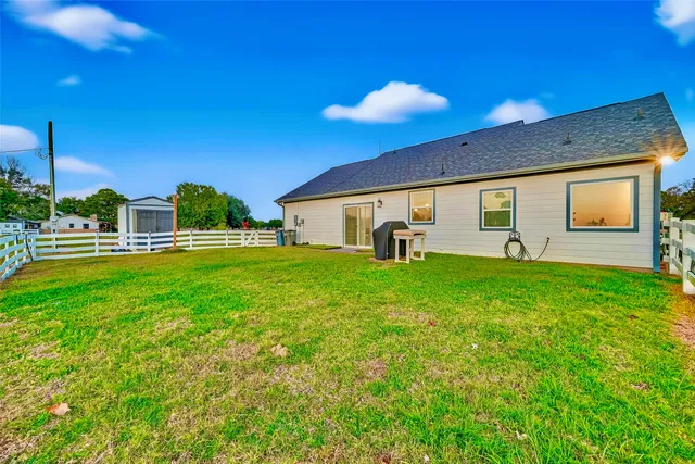 $899,000 | 6702 South Mallard Drive, Fulshear, TX 77441