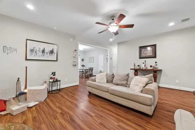 $899,000 | 6702 South Mallard Drive, Fulshear, TX 77441