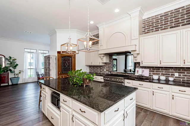 $480,000 | 11759 Blackwater Road, Baker, LA 70714