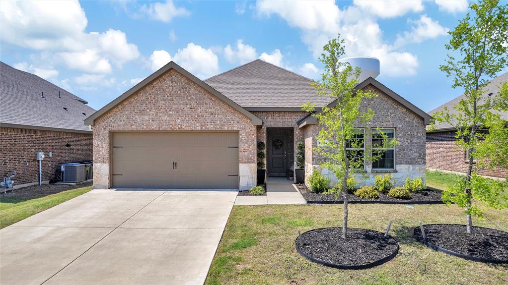 1104 Maverick Way Princeton, TX 75407 - Photo 1 of 37