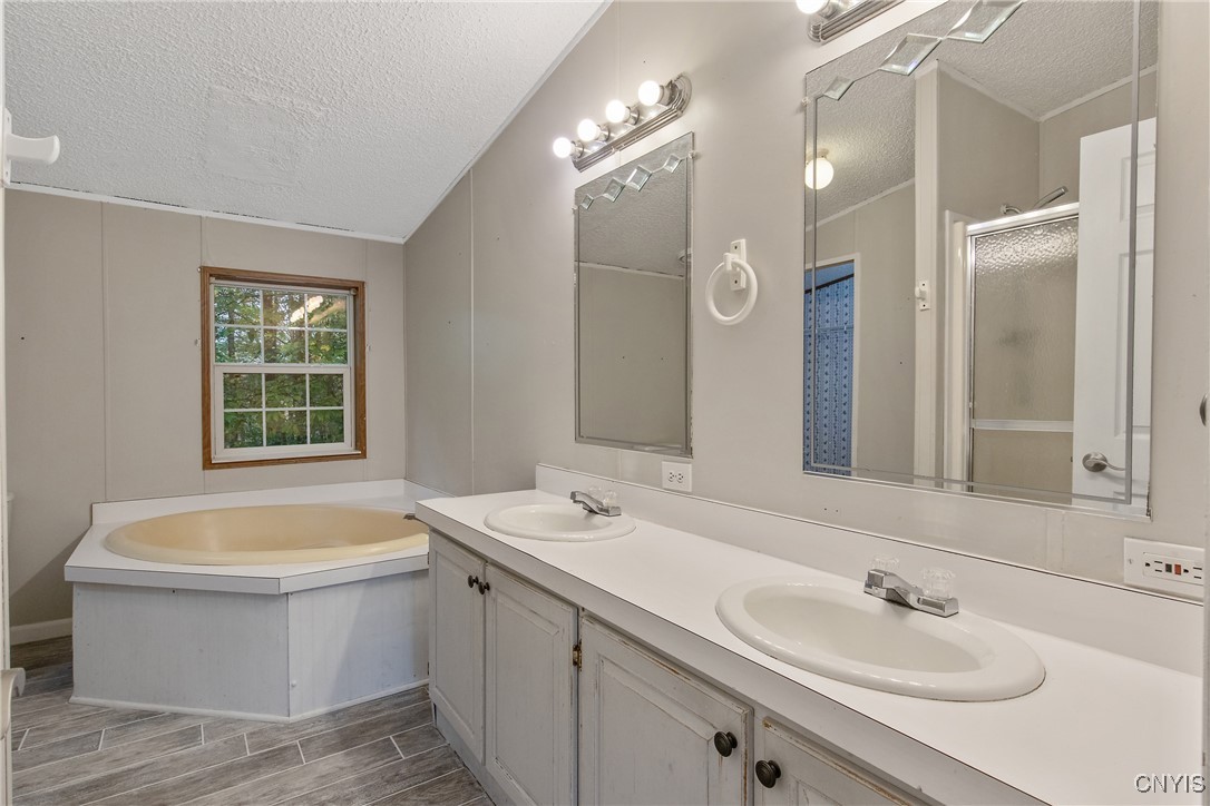 472 County Rte 4 Central Square, NY 13036 - Photo 34 of 50