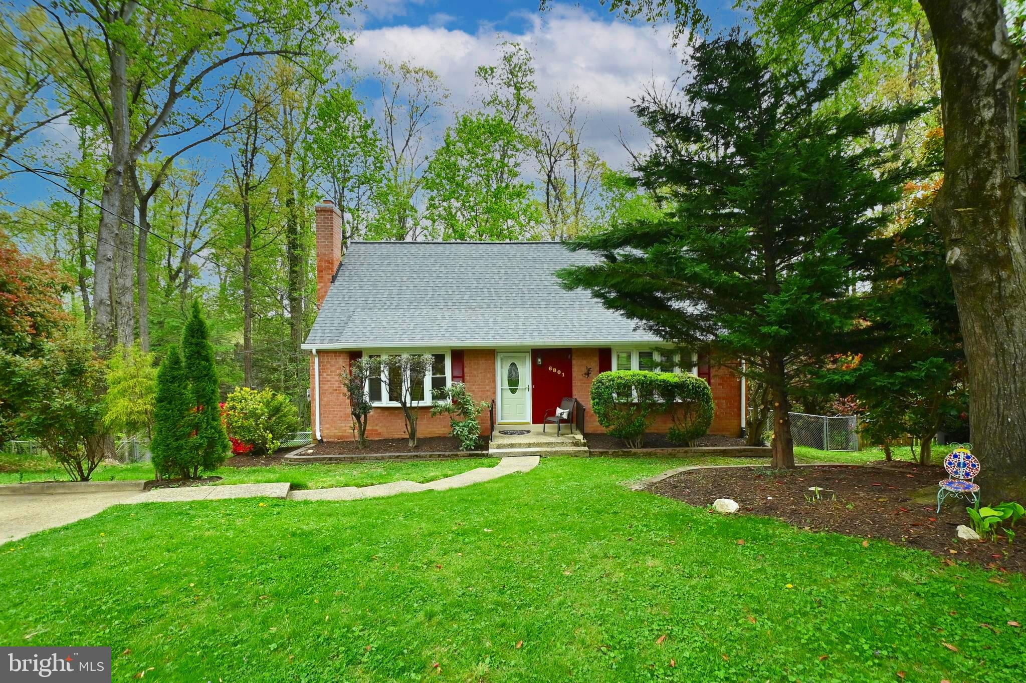 6801 Quebec Court Springfield, VA 22152 - Photo 1 of 38 Welcome to 6801 Quebec Court!