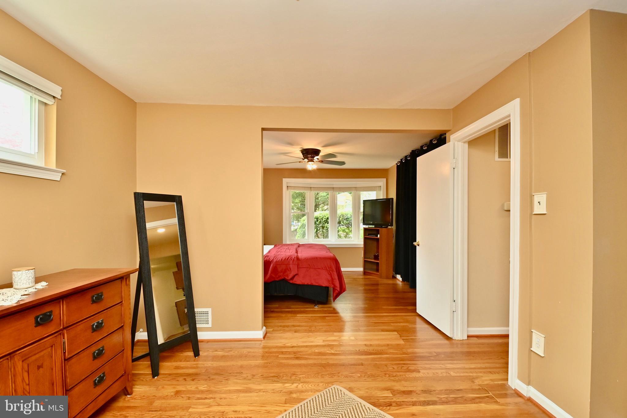 6801 Quebec Court Springfield, VA 22152 - Photo 16 of 38 Flex space off primary bedroom