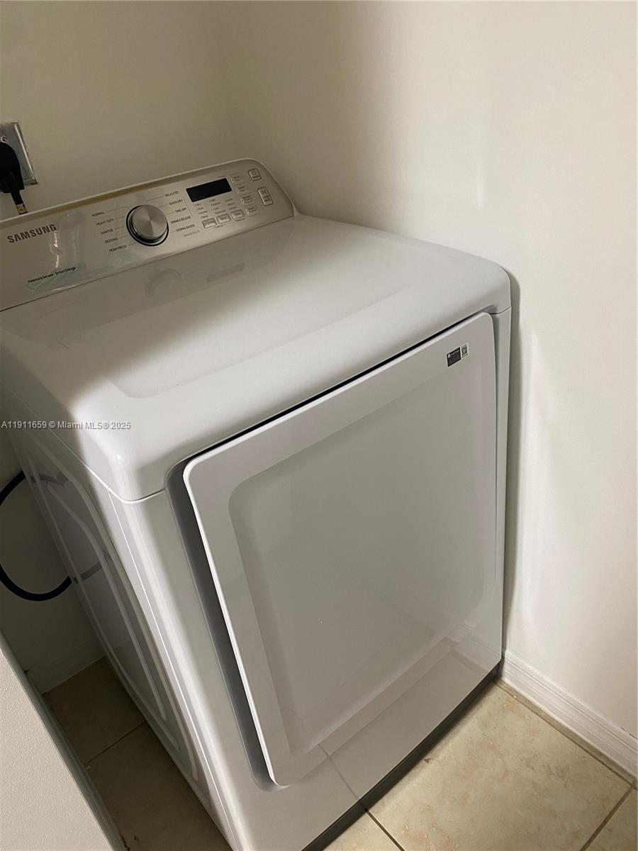 919 Southwest 143rd Terrace, Unit 2009 Pembroke Pines, FL 33027 - Photo 20 of 24