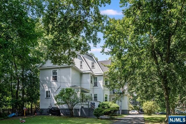 163 Park Street Montclair, NJ 07042 - Photo 3 of 15