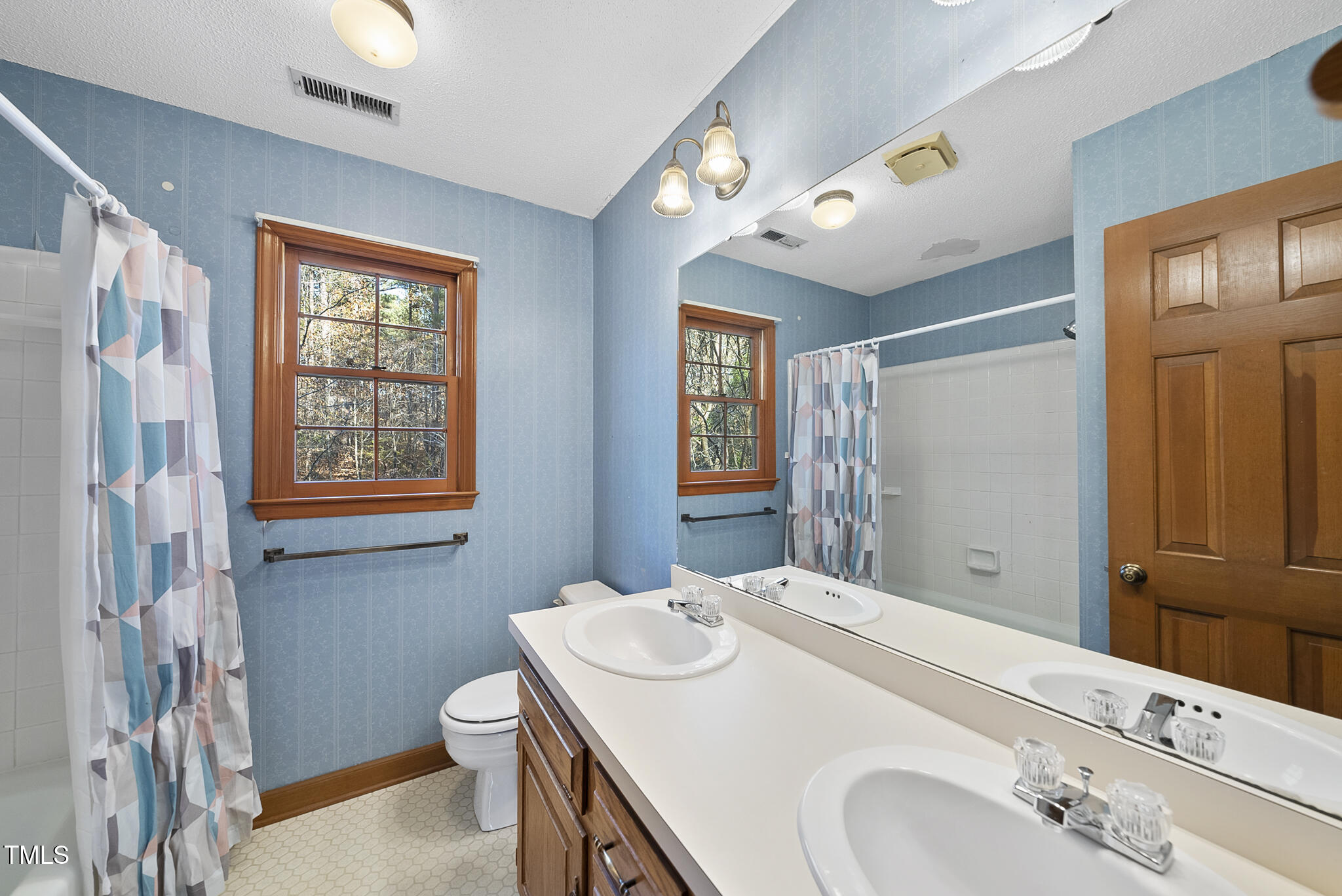 12012 Strickland Road Raleigh, NC 27613 - Photo 31 of 45 DSC03508