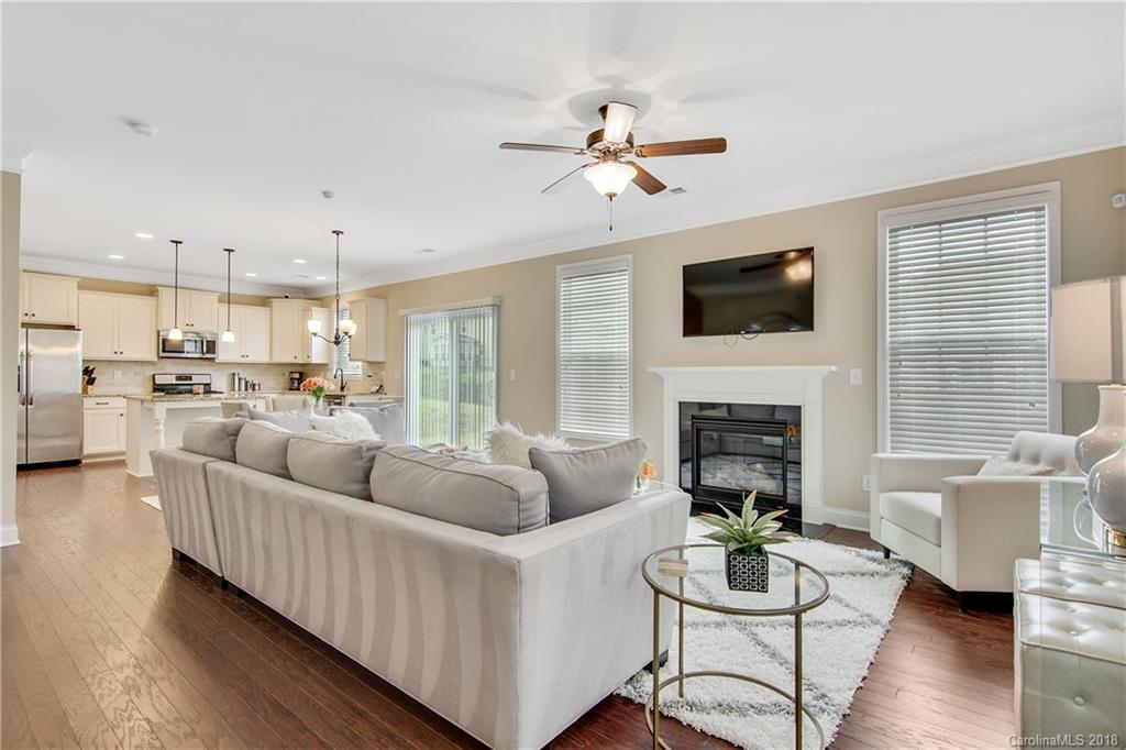 8321 Dallas Bay Road Charlotte, NC 28278 - Photo 3 of 25 Gallery Image 3