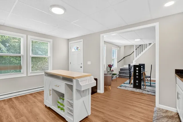 $1,850 | 140 Meadow Street, Unit RIGHT, Westfield, MA 01085