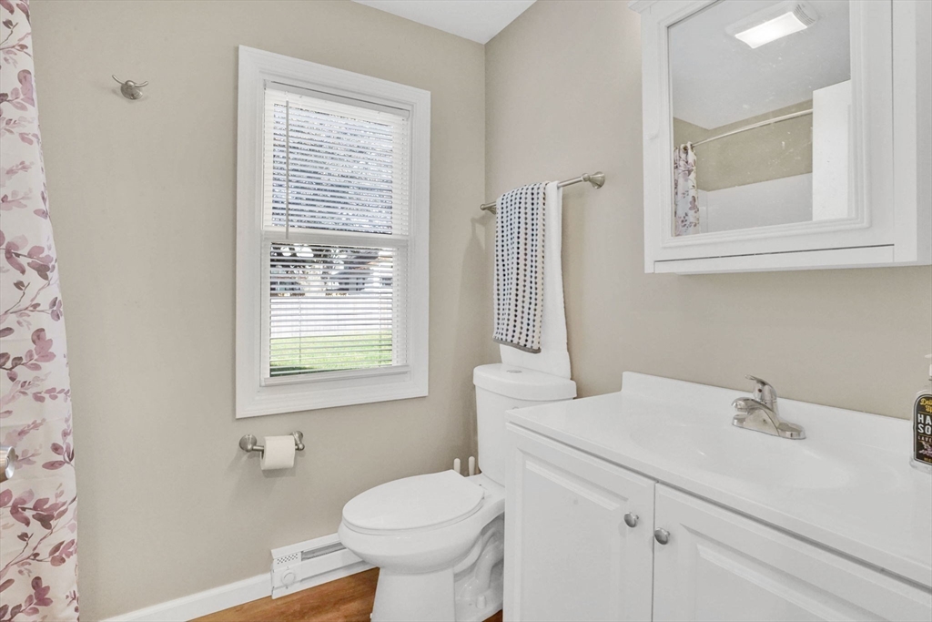 140 Meadow Street, Unit RIGHT Westfield, MA 01085 - Photo 17 of 28