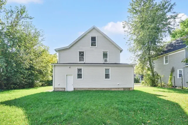 $1,850 | 140 Meadow Street, Unit RIGHT, Westfield, MA 01085