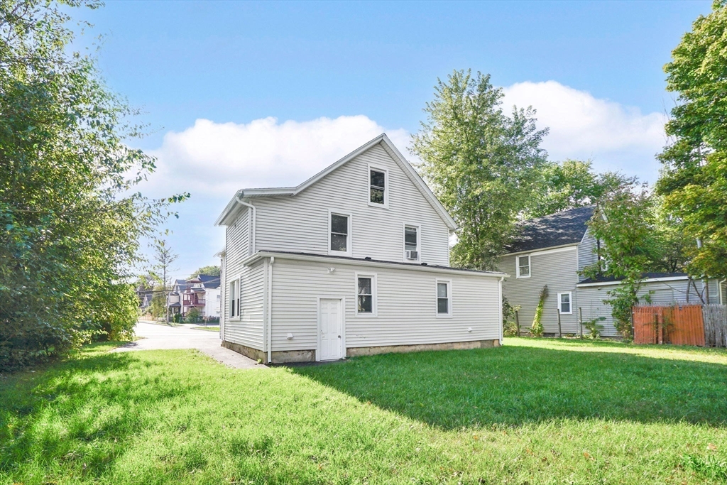 140 Meadow Street, Unit RIGHT Westfield, MA 01085 - Photo 27 of 28