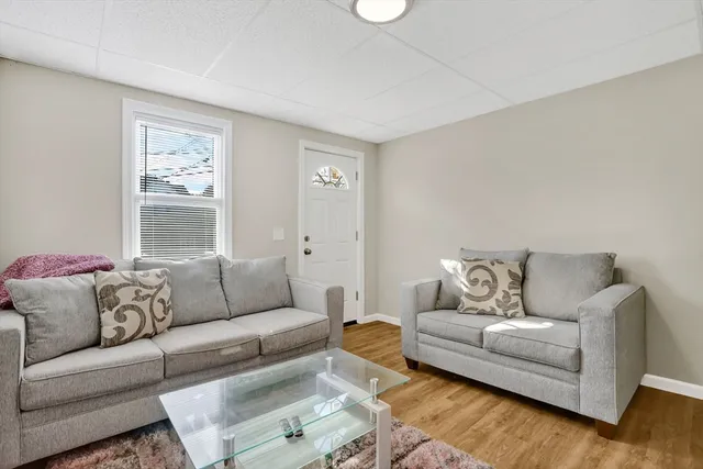 $1,850 | 140 Meadow Street, Unit RIGHT, Westfield, MA 01085