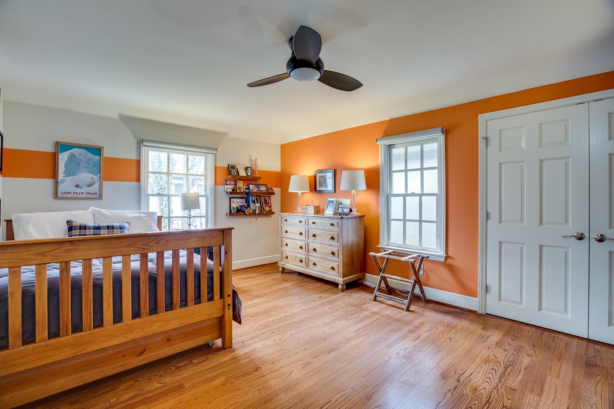 2252 Tremont Road Columbus, OH 43221 - Photo 62 of 97 Fourth bedroom with access to added jack and jill full bathroom