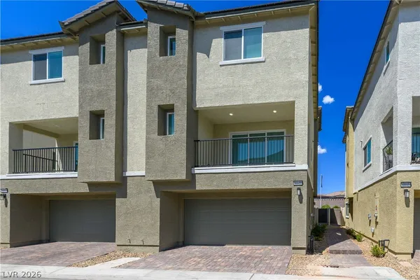 $2,400 | 6849 Prairie Pearl Street, Las Vegas, NV 89148