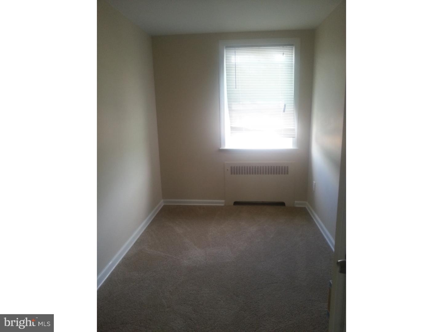 1016 Flanders Road Philadelphia, PA 19151 - Photo 9 of 22 Gallery Image 9