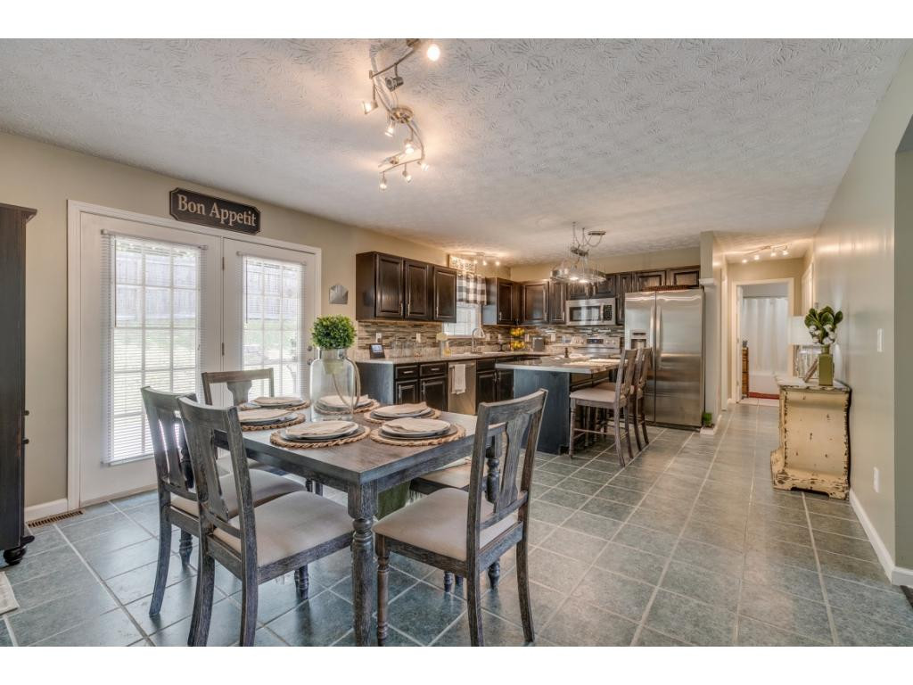3301 Forest View Road Kingsport, TN 37660 - Photo 13 of 36 Photo 13