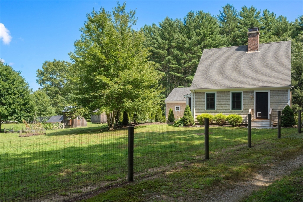 145 Dexter Lane Rochester, MA 02770 - Photo 7 of 42 Gallery Image 7