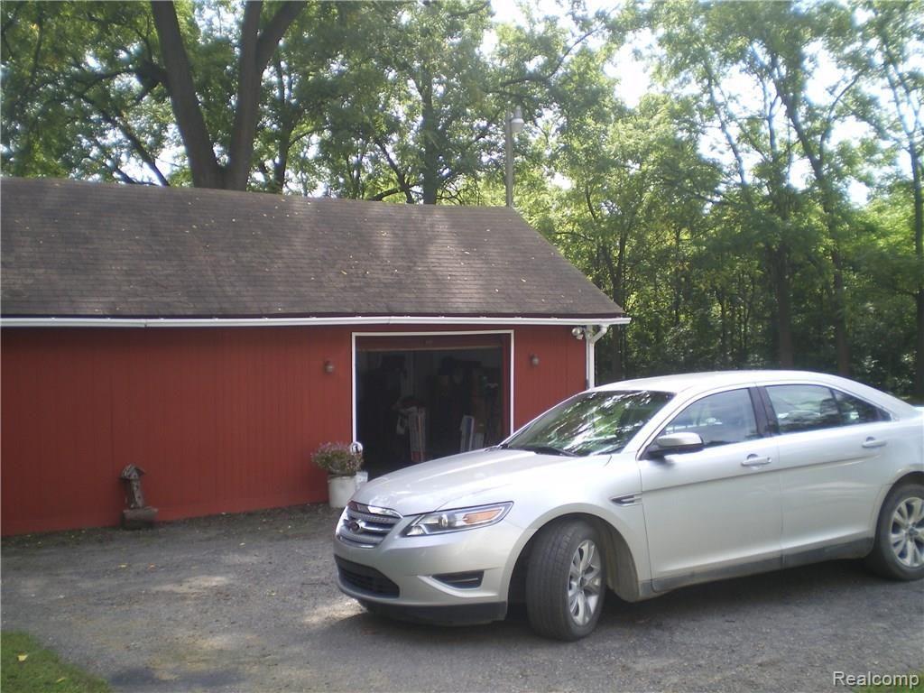 31525 West Road New Boston, MI 48164 - Photo 10 of 27 IMGP0187.JPG