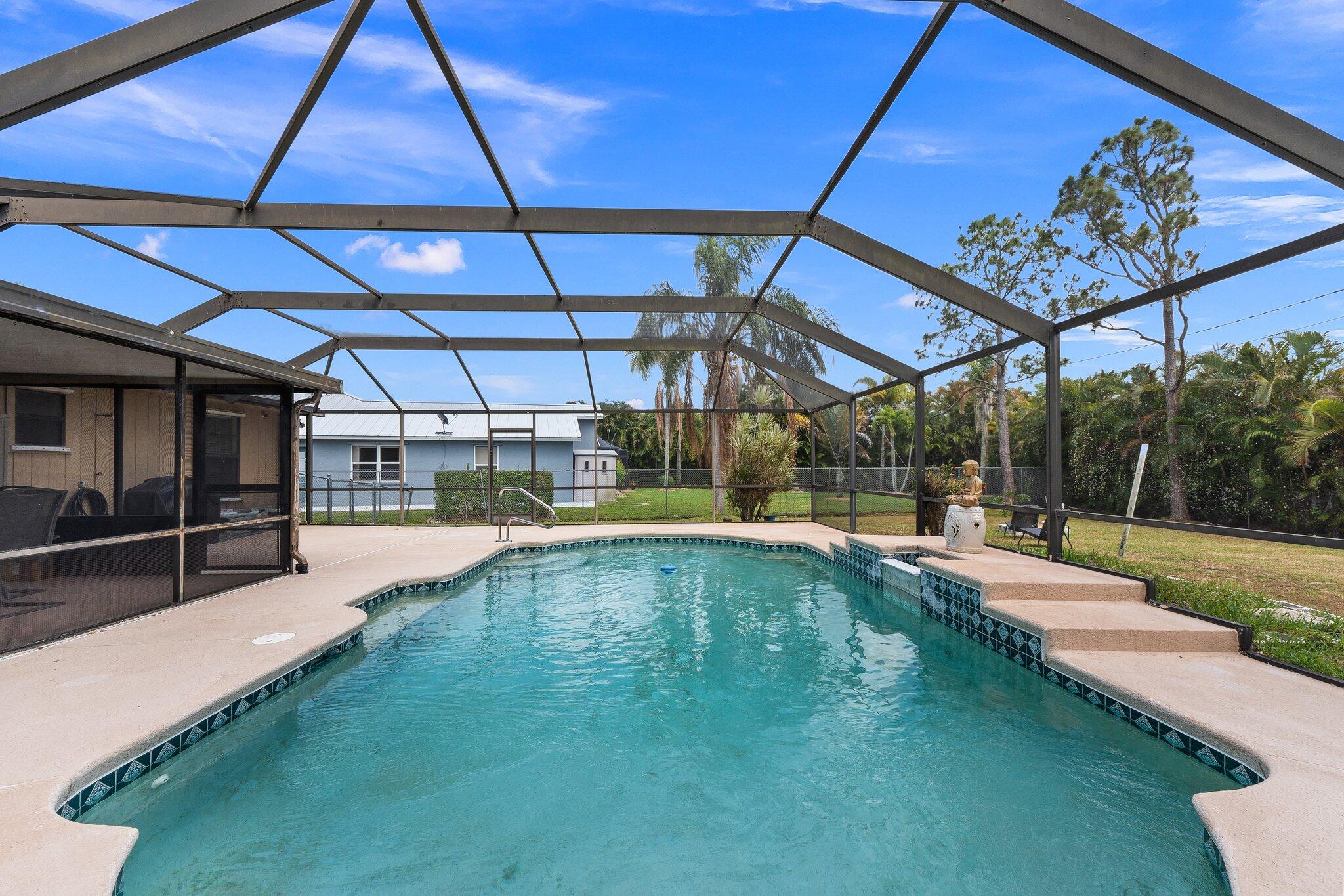 547 Southeast Cliff Road Port St. Lucie, FL 34984 - Photo 10 of 33 Pool View facing SE