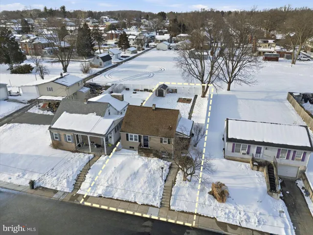 $225,000 | 141 East Hummelstown Street, Elizabethtown, PA 17022