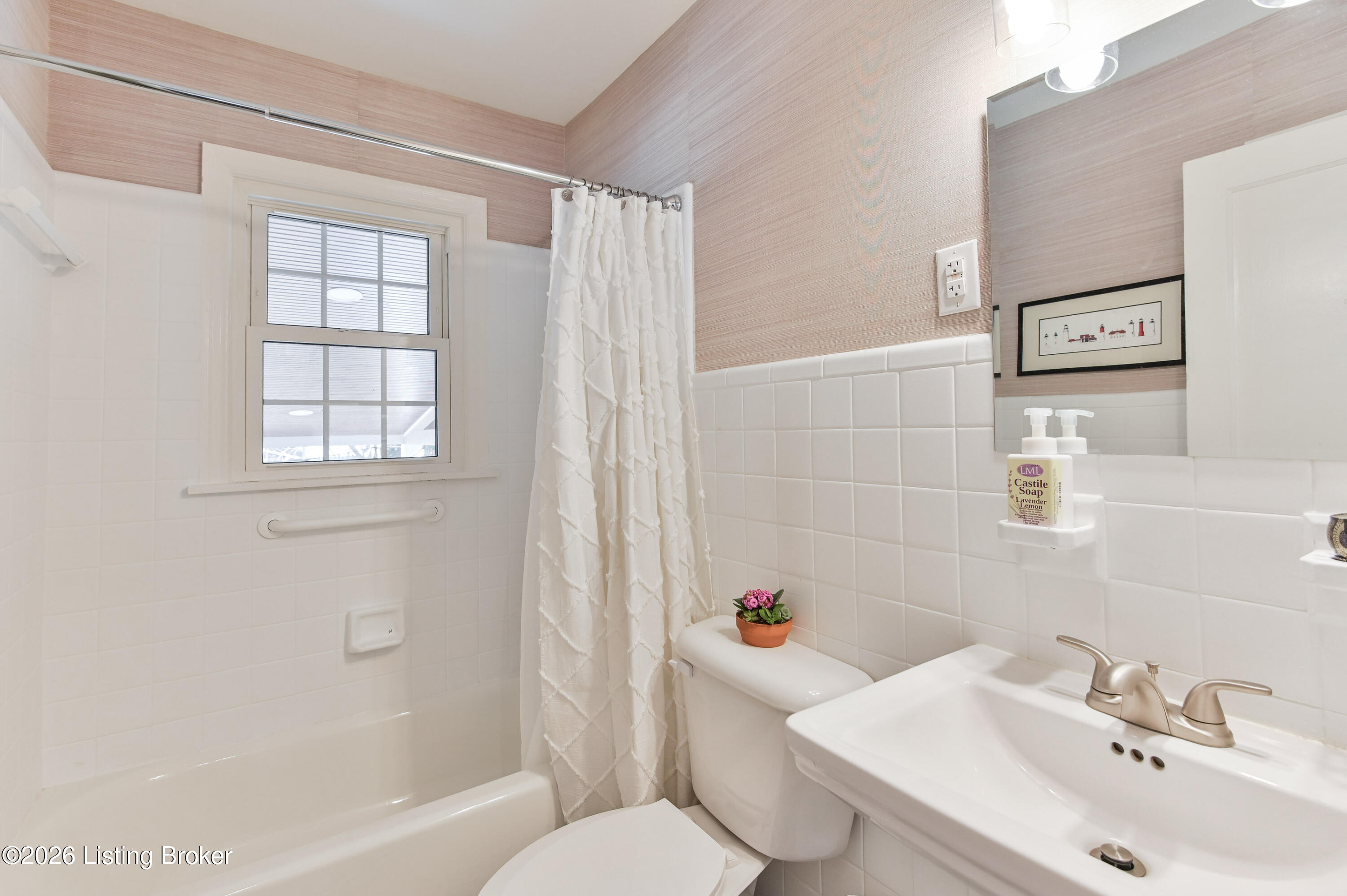 211 Merriman Road Louisville, KY 40207 - Photo 22 of 56 29 20260301-5389