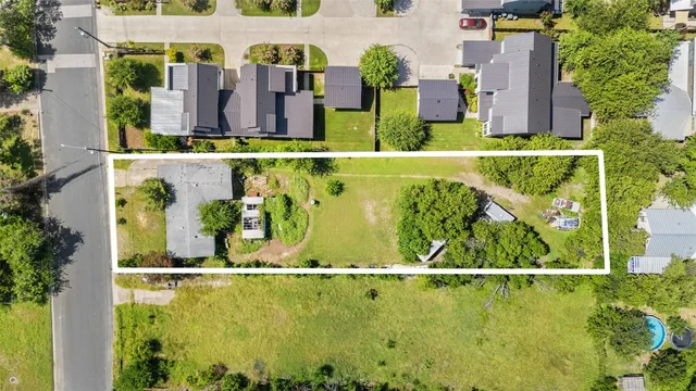 $700,000 | 2015 Greenwood Avenue, Austin, TX 78723