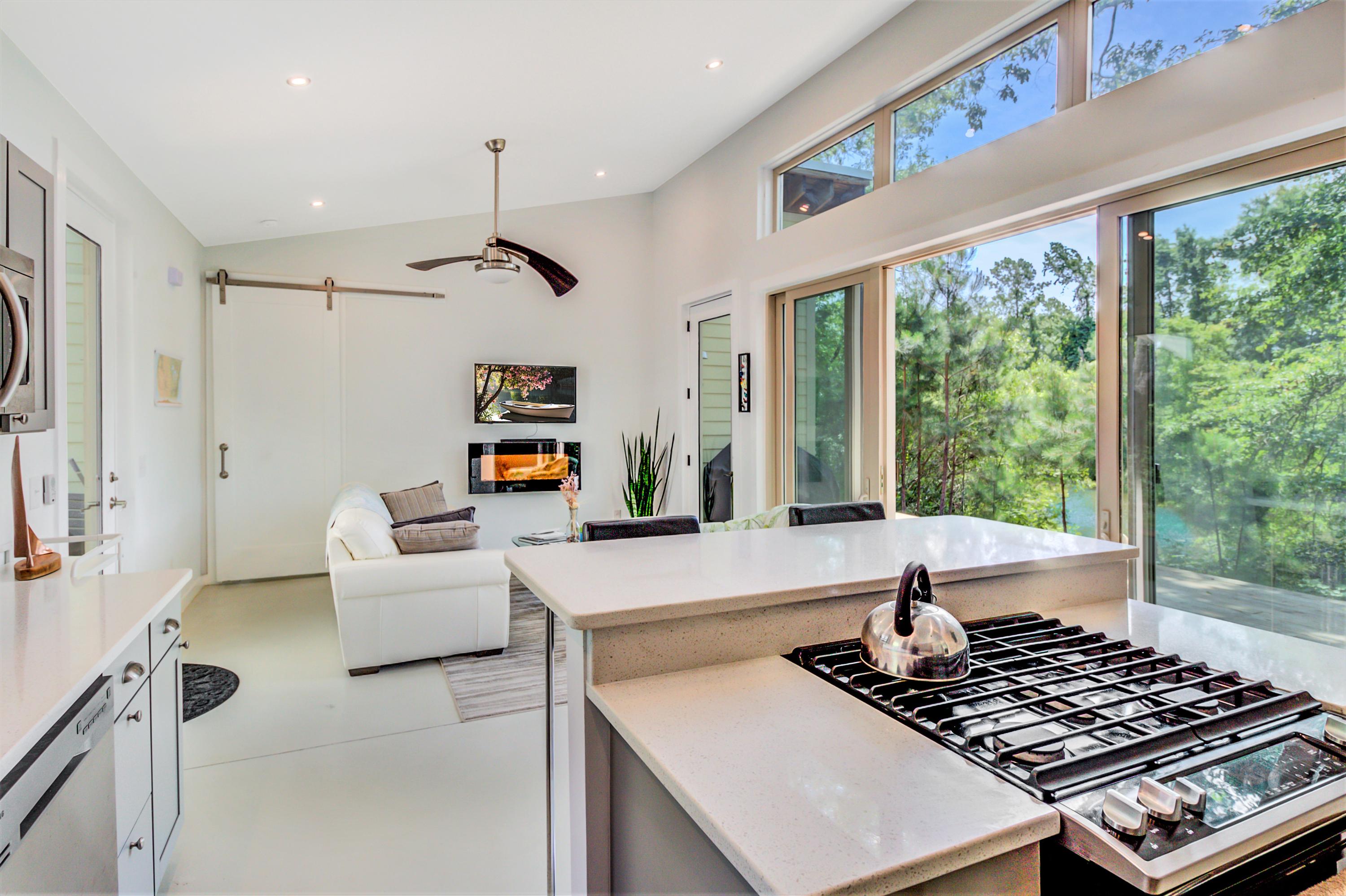 2069 Roper Road Charleston, SC 29412 - Photo 2 of 26 IMG_0173_4_5