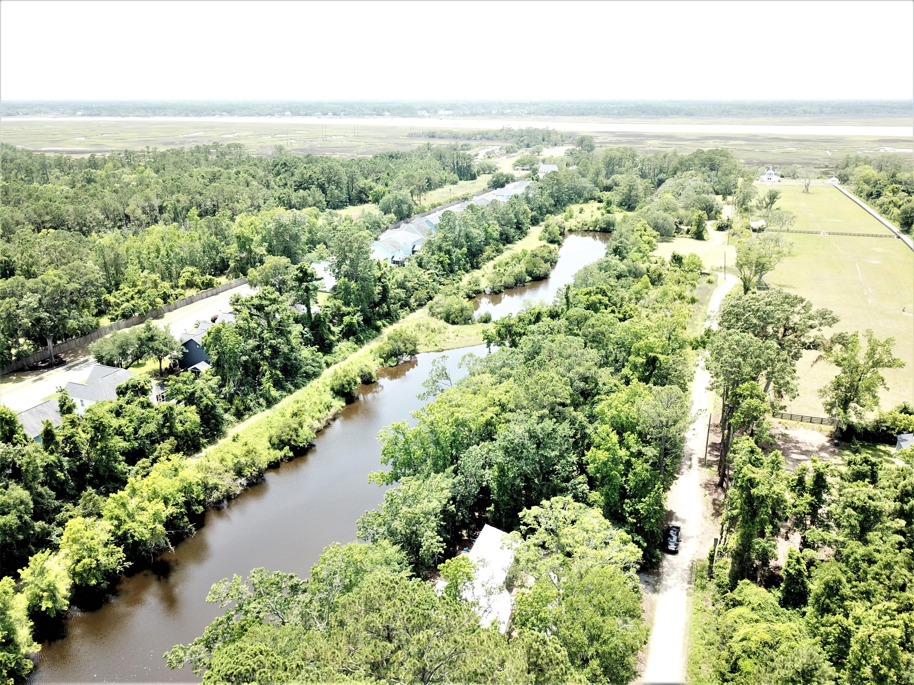 2069 Roper Road Charleston, SC 29412 - Photo 23 of 26 DJI_0005