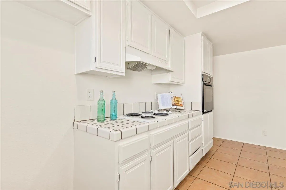 12448 Ridgeton Drive Lakeside, CA 92040 - Photo 14 of 47