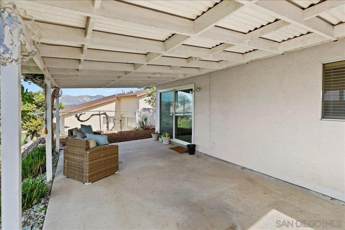 12448 Ridgeton Drive Lakeside, CA 92040 - Photo 27 of 47