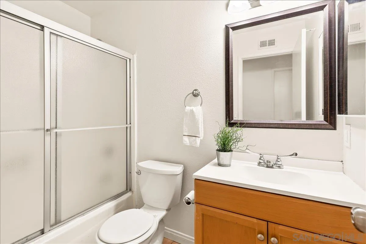 12448 Ridgeton Drive Lakeside, CA 92040 - Photo 36 of 47