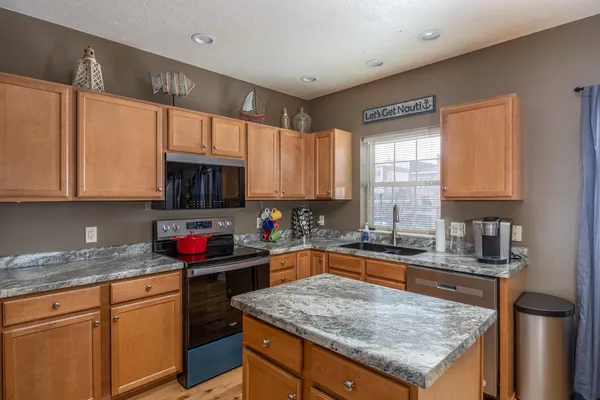 $349,900 | 169 Marina Place, Menasha, WI 54952