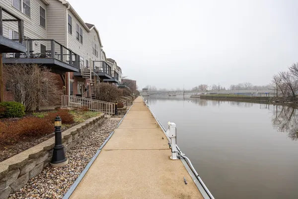 $349,900 | 169 Marina Place, Menasha, WI 54952