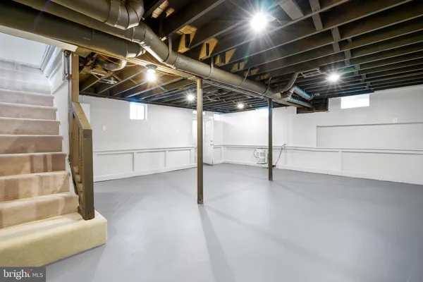 $3,400 | 7421 Nigh Road, Falls Church, VA 22043