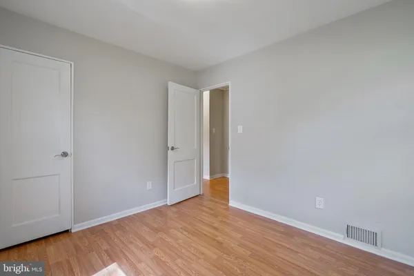 $3,400 | 7421 Nigh Road, Falls Church, VA 22043