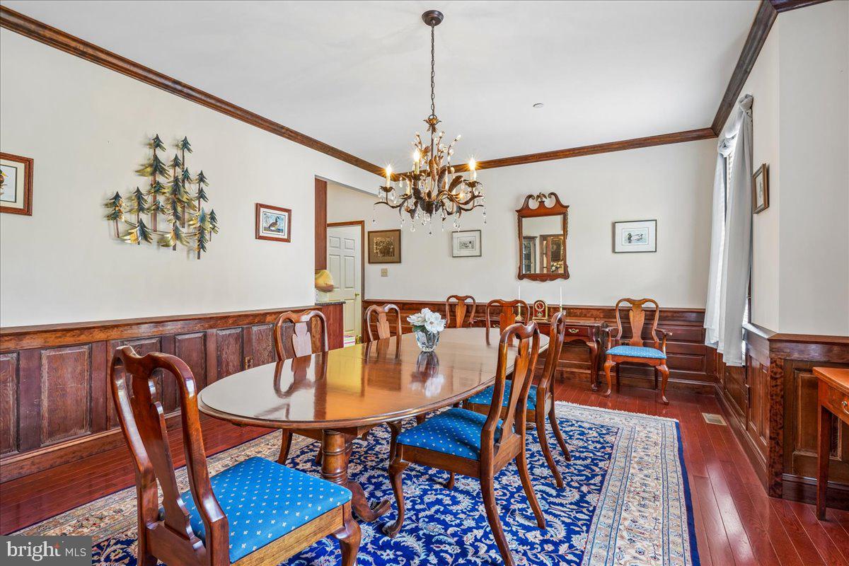 12195 Potomac View Road Newburg, MD 20664 - Photo 12 of 91 Dining Room