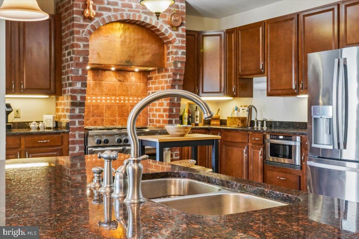 12195 Potomac View Road Newburg, MD 20664 - Photo 30 of 91 Kitchen