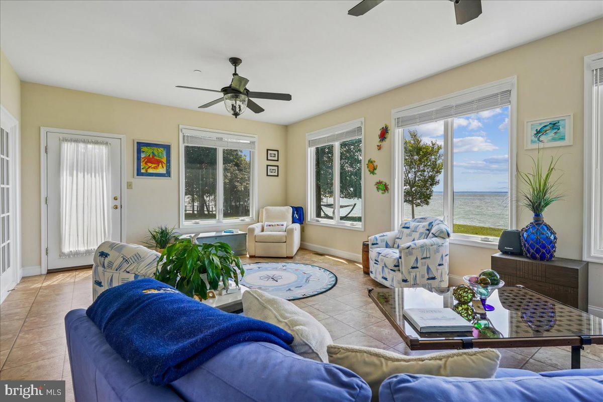 12195 Potomac View Road Newburg, MD 20664 - Photo 40 of 91 Sun Room